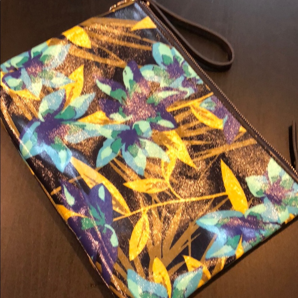 Merona printed oilcloth wristlet
